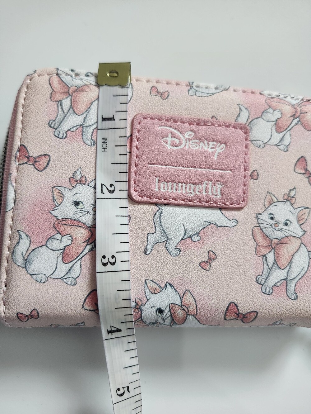 Loungefly Disney Marie Pink Bow Zip Wallet - Picture 5 of 6